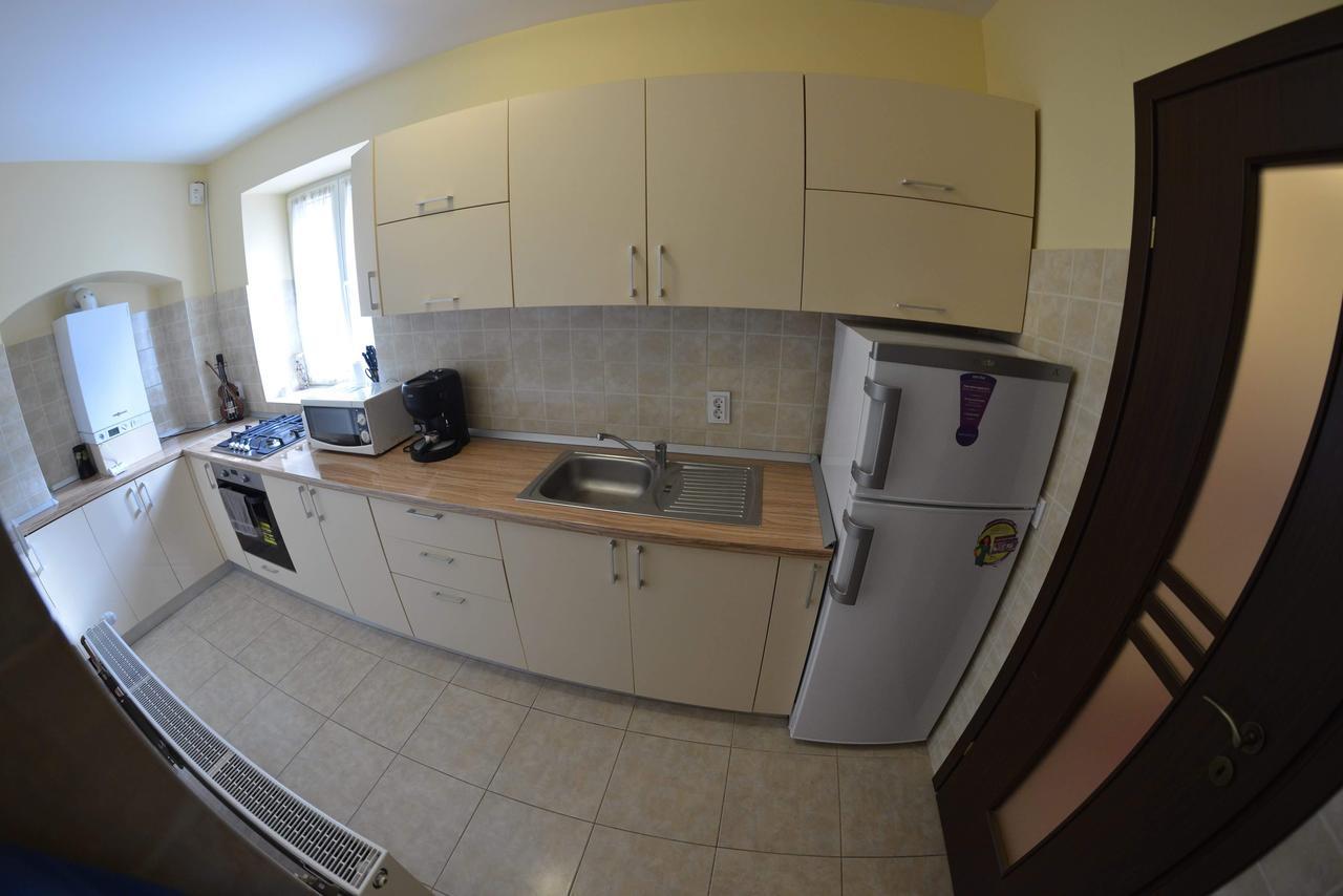 Apartment Luca Poarta Schei Braşov Exterior foto